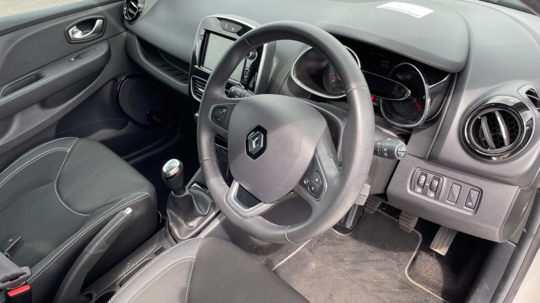 Renault Clio 0.9 TCE 75 Iconic 5dr Petrol Hatchback